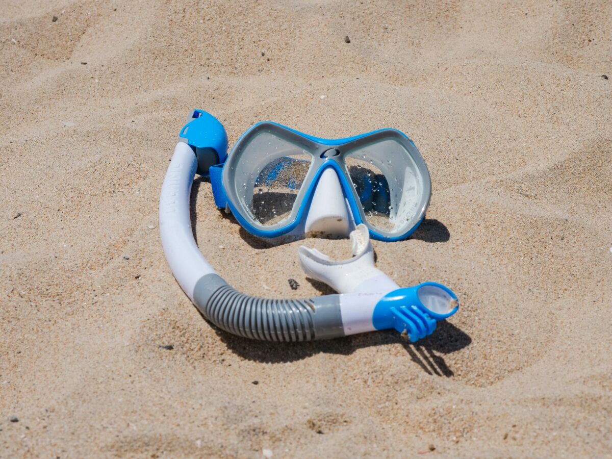 snorkel-on-sand